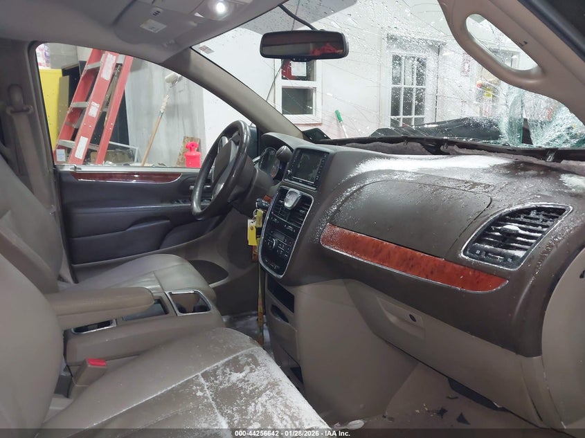 2015 Chrysler Town & Country Touring