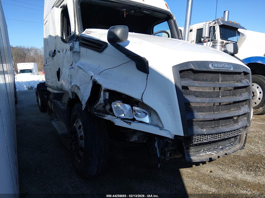 2025 OTHER FREIGHTLINER NEW CASCADIA 126 TRUCK N/A