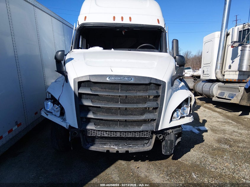 2025 OTHER FREIGHTLINER NEW CASCADIA 126 TRUCK N/A