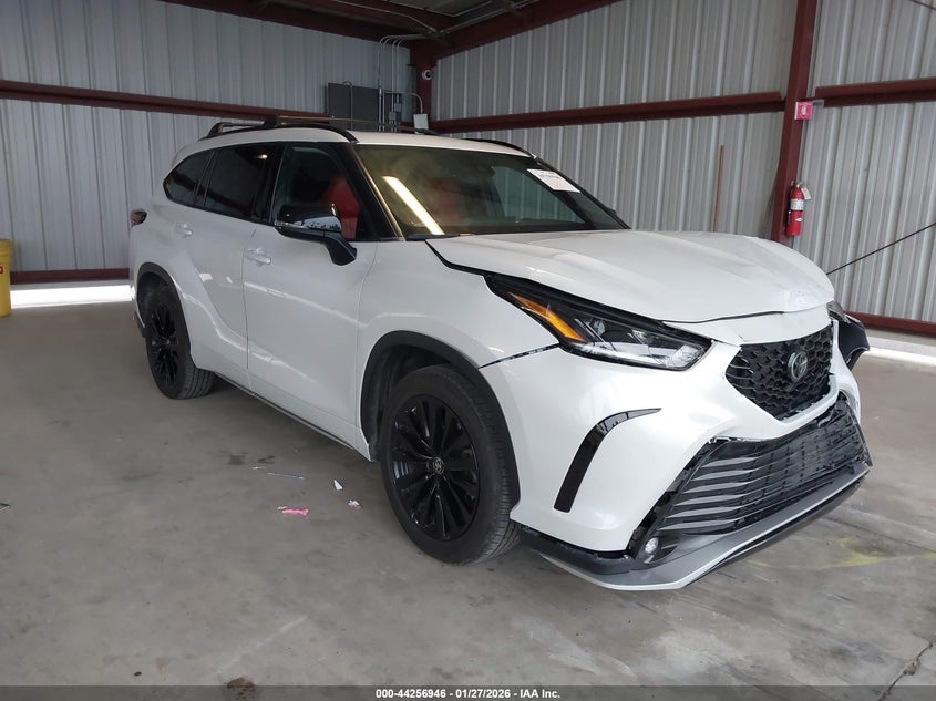 2024 Toyota Highlander Xse