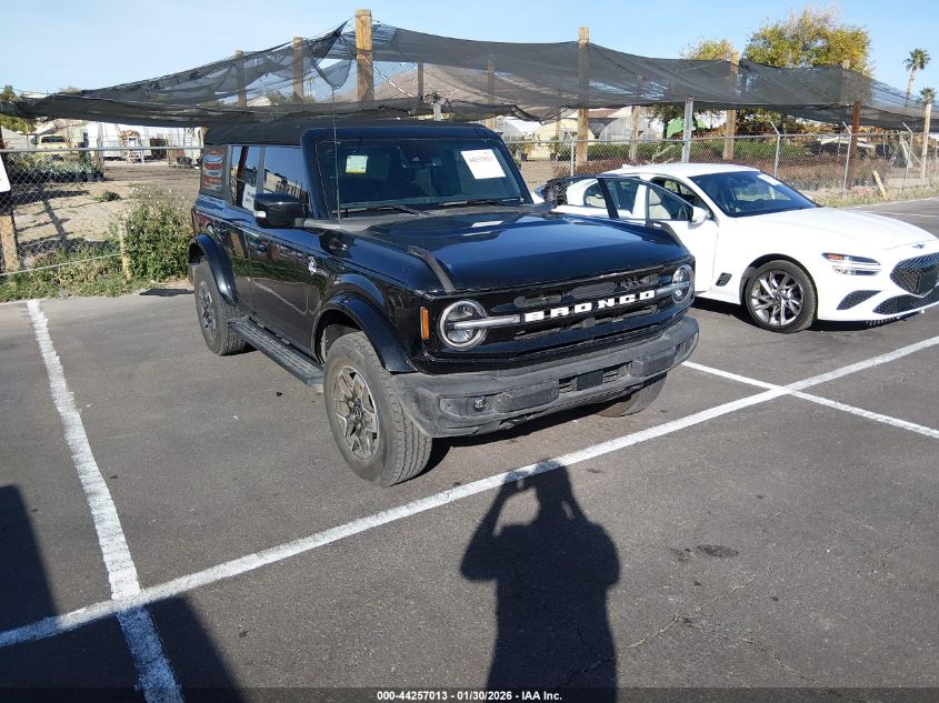 2024 Ford Bronco Outer Banks