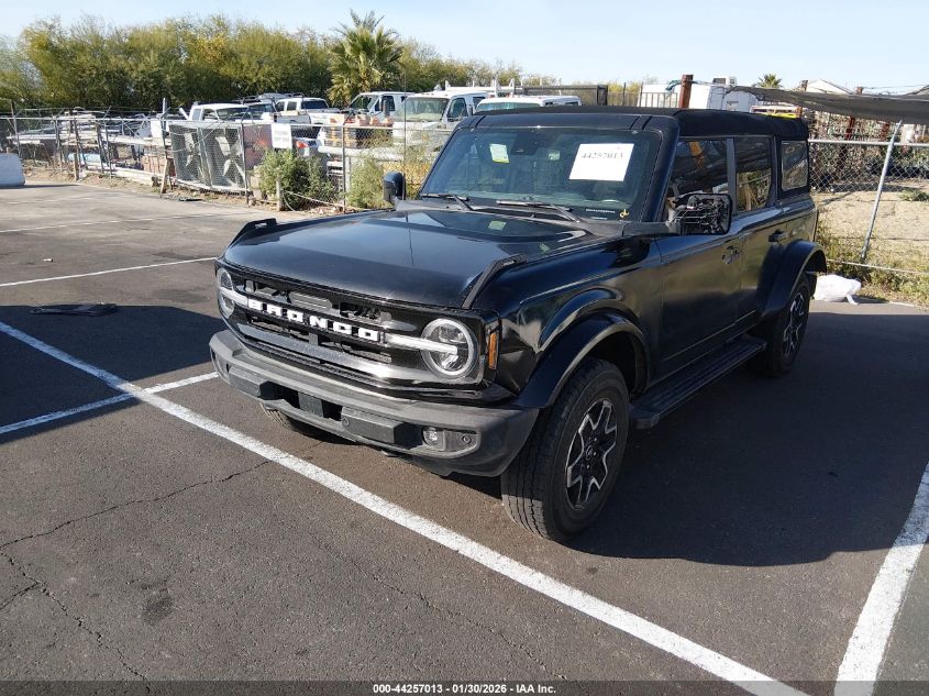 2024 Ford Bronco Outer Banks