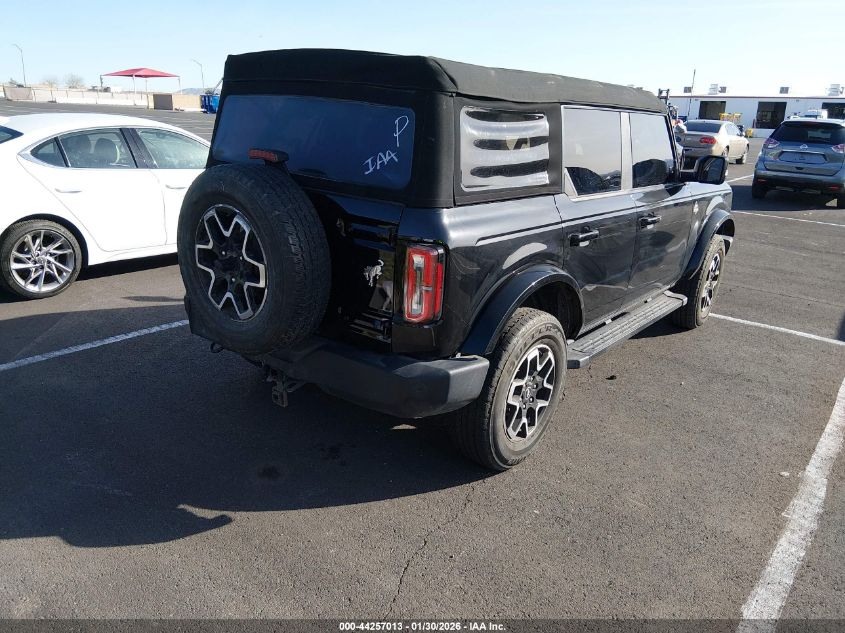 2024 Ford Bronco Outer Banks