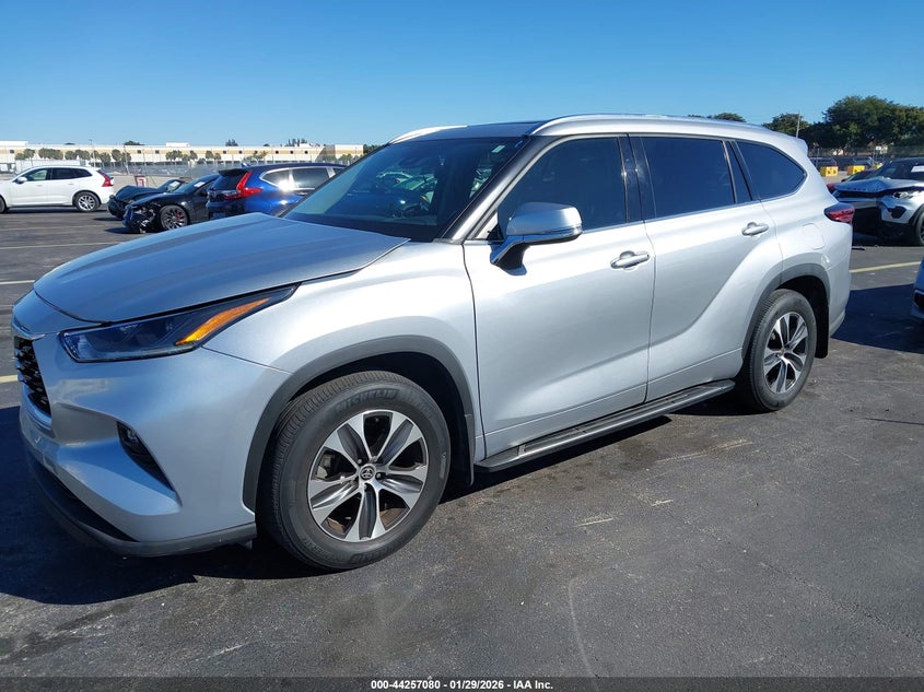2021 Toyota Highlander Xle