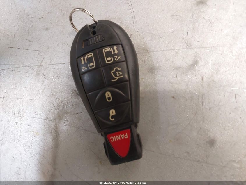 2013 Chrysler Town & Country Touring VIN: 2C4RC1BG7DR744284 Lot: 44257125