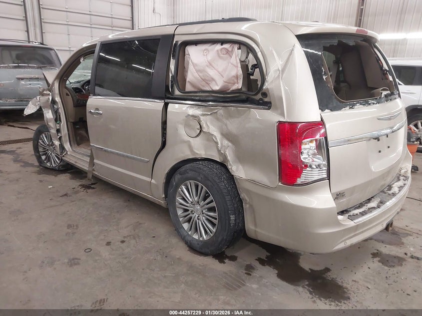 2014 Chrysler Town & Country Touring-L