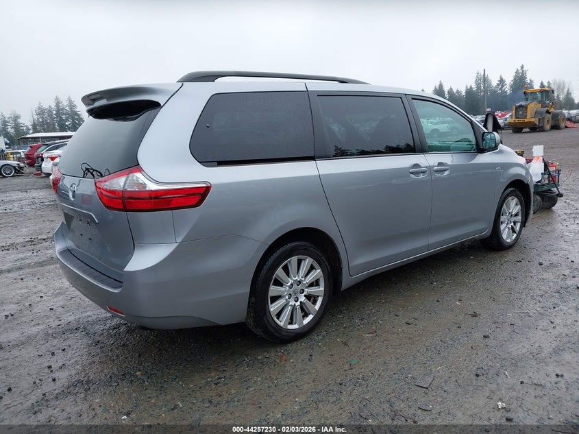 2017 Toyota Sienna Le 7 Passenger