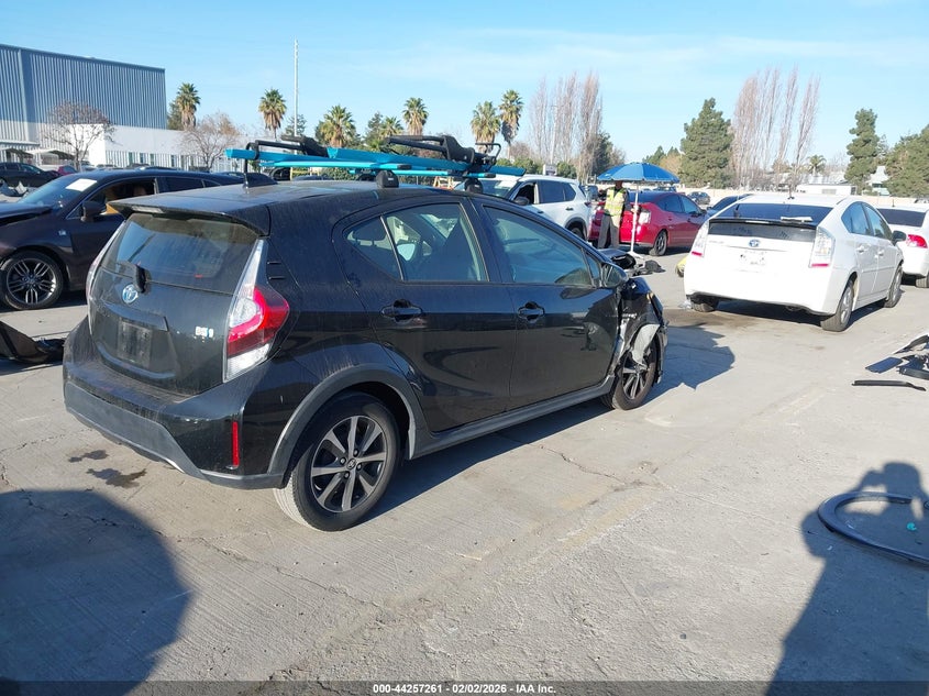 2018 Toyota Prius C Four