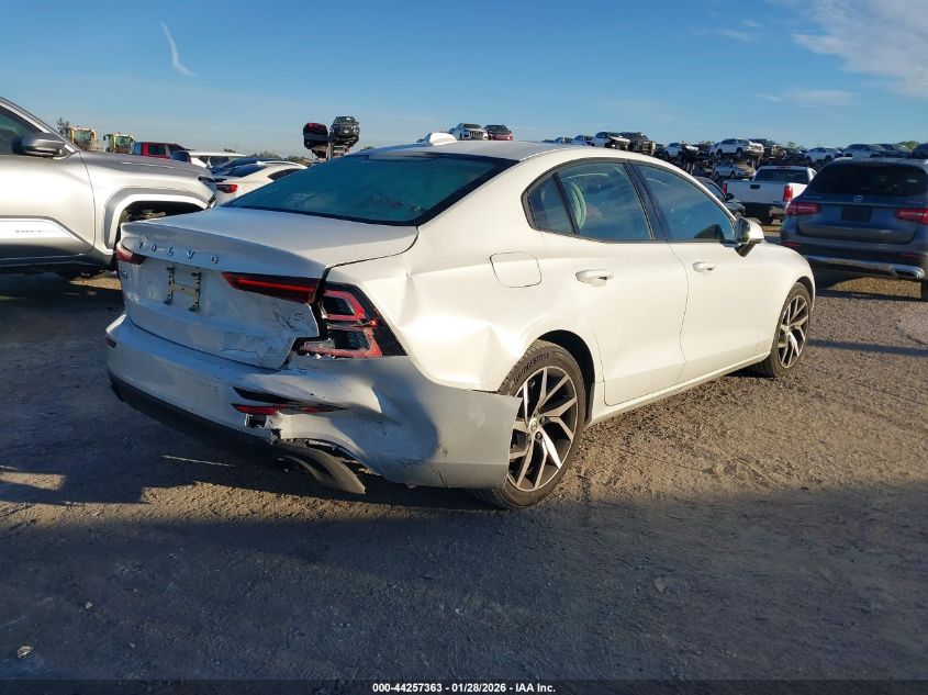 2020 Volvo S60 T5 Momentum