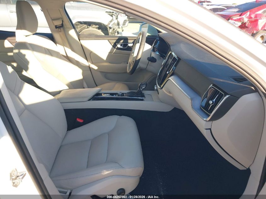 2020 Volvo S60 T5 Momentum