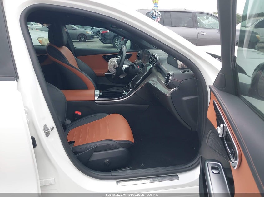 2025 Mercedes-Benz C 300