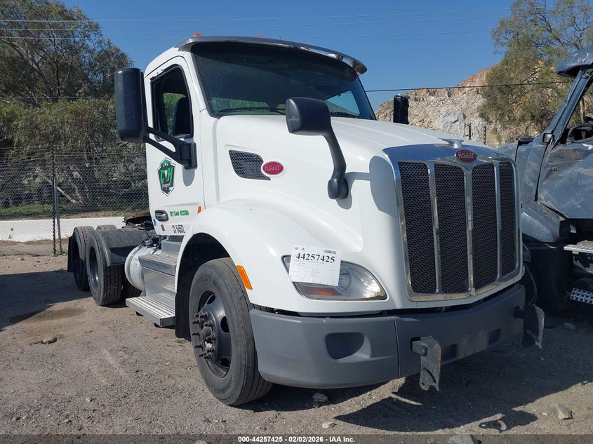 2018 PETERBILT 579 auction photo 1