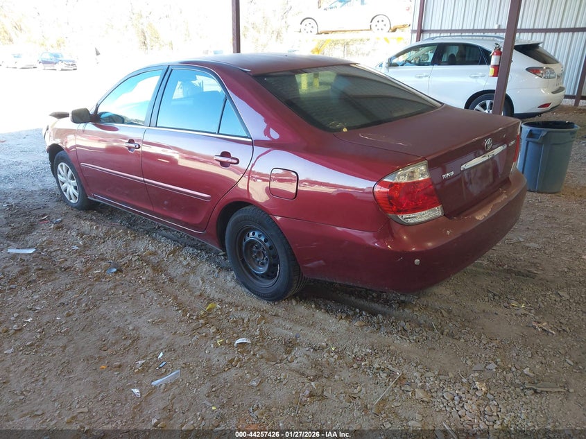2005 Toyota Camry Le