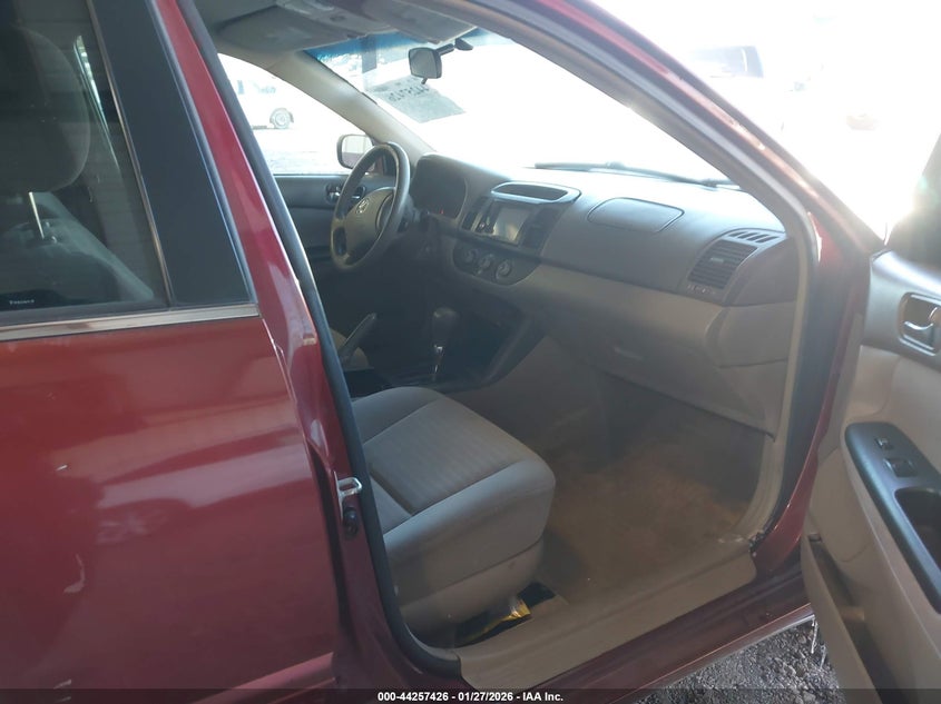 2005 Toyota Camry Le