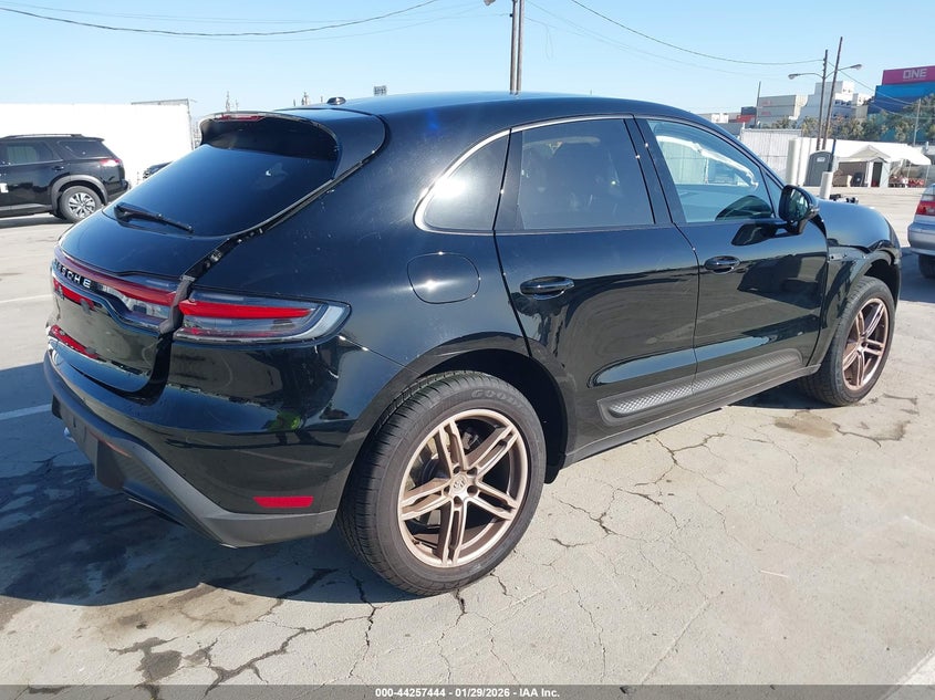 2024 Porsche Macan T