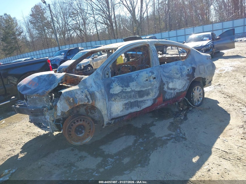 2013 Nissan Versa 1.6 Sv