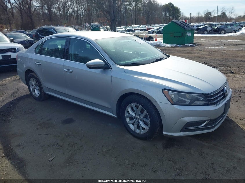2016 Volkswagen Passat 1.8T S
