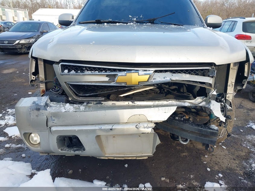 2013 Chevrolet Tahoe Lt VIN: 1GNSCBE08DR295779 Lot: 44257569