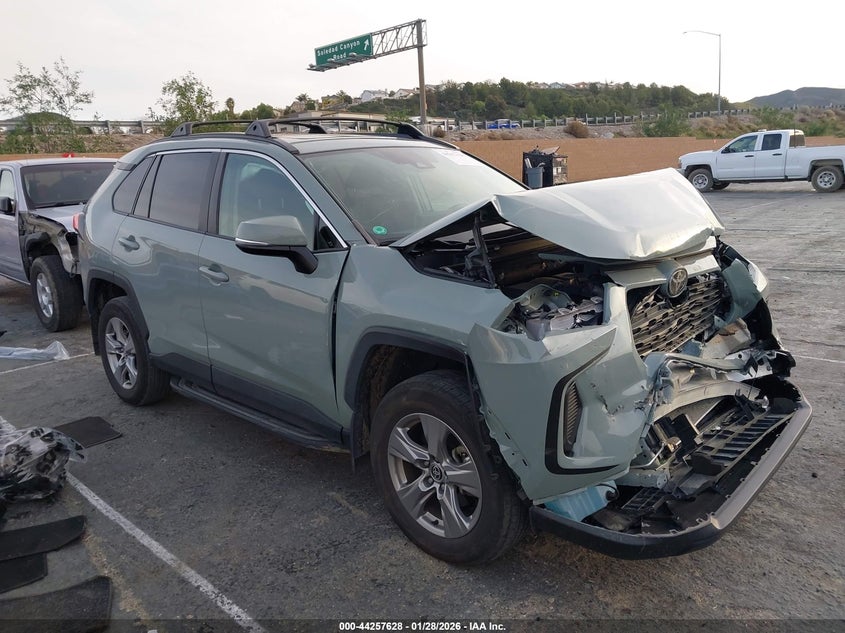 2023 Toyota Rav4 Xle