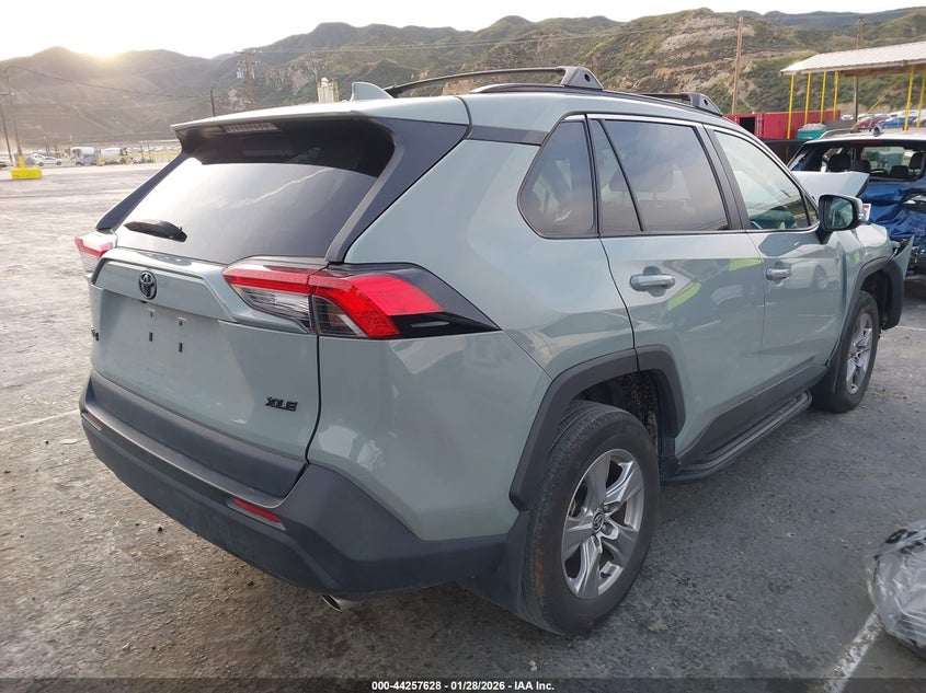 2023 Toyota Rav4 Xle