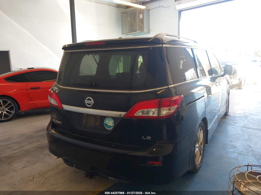 2013 Nissan Quest Le