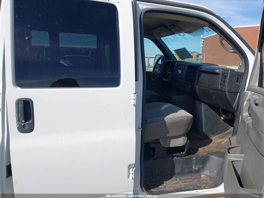 2011 Chevrolet Express 2500 Lt