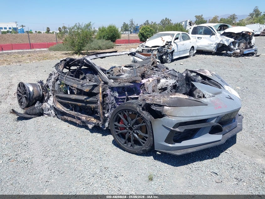 2025 CHEVROLET CORVETTE STINGRAY RWD  2LT