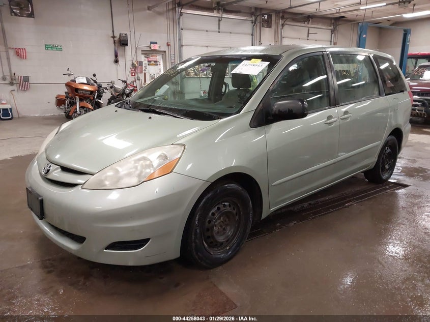 2010 Toyota Sienna Ce