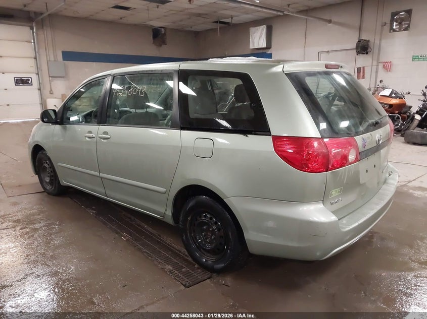 2010 Toyota Sienna Ce