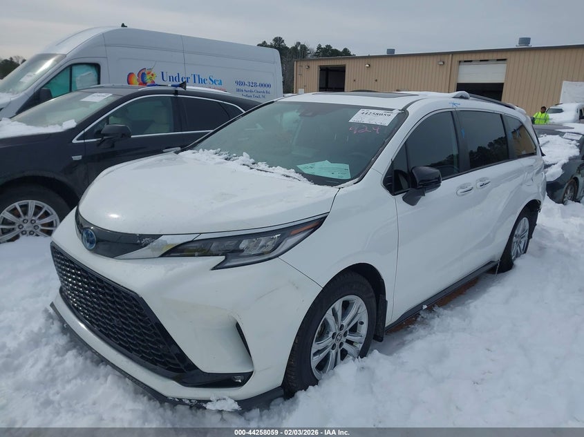 2022 Toyota Sienna Xse