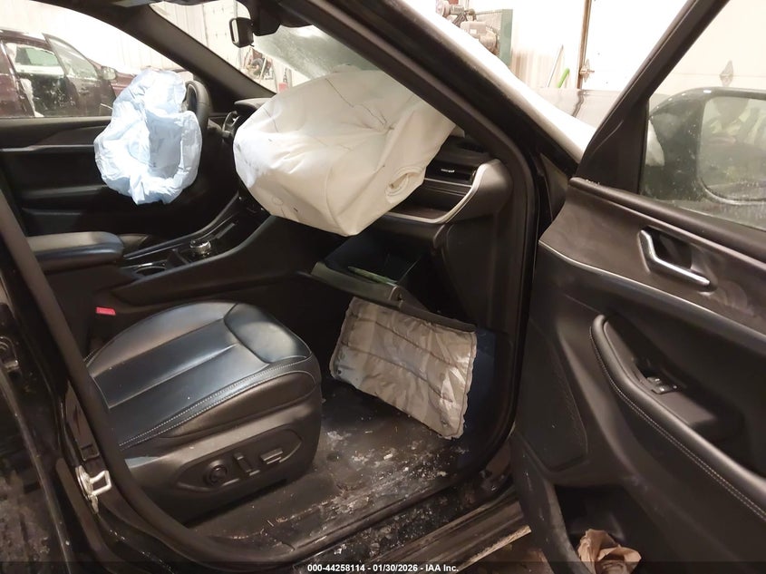 2024 Jeep Grand Cherokee L Limited 4X4