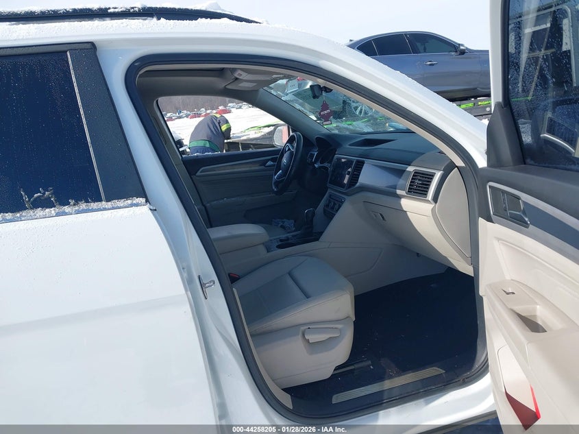 2021 Volkswagen Atlas 3.6L V6 Se W/Technology R-Line