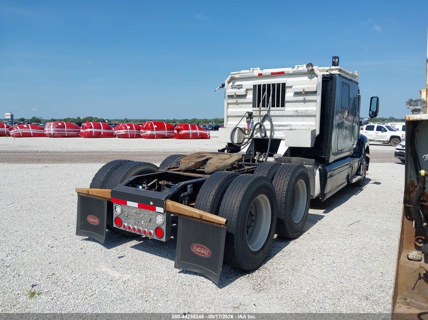2004 PETERBILT 387 auction photo 4