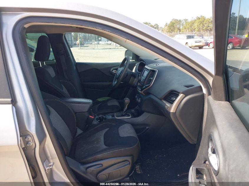 2015 Jeep Cherokee Sport