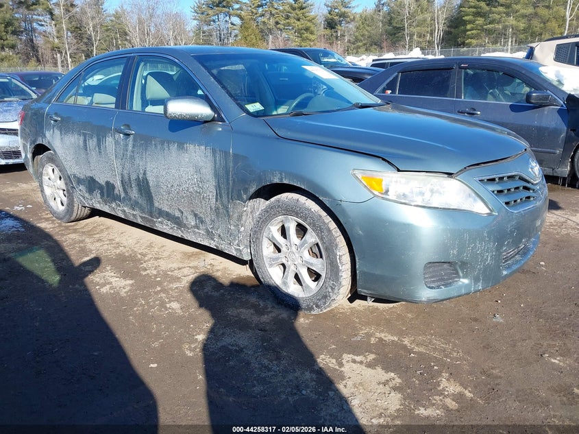 2011 Toyota Camry Le V6