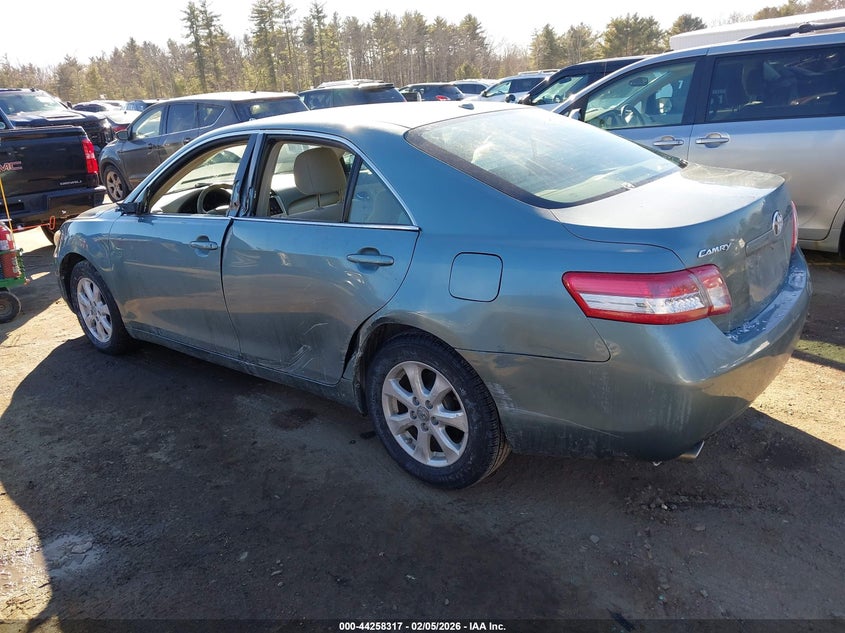 2011 Toyota Camry Le V6