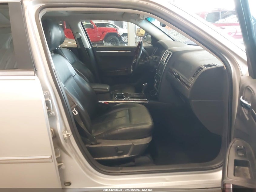 2010 Chrysler 300 Limited