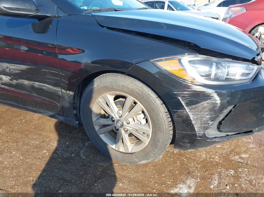 VIN 5NPD84LF4JH321478 2018 HYUNDAI ELANTRA SEL