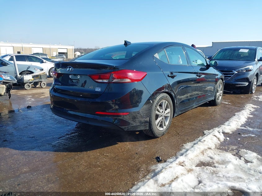 VIN 5NPD84LF4JH321478 2018 HYUNDAI ELANTRA SEL