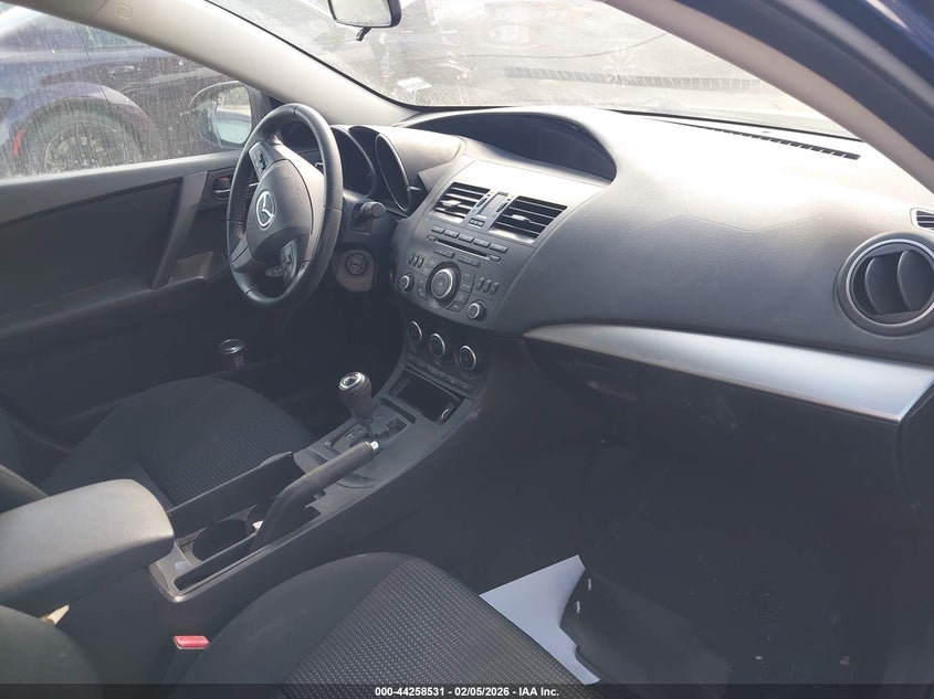 2013 Mazda Mazda3 I Touring