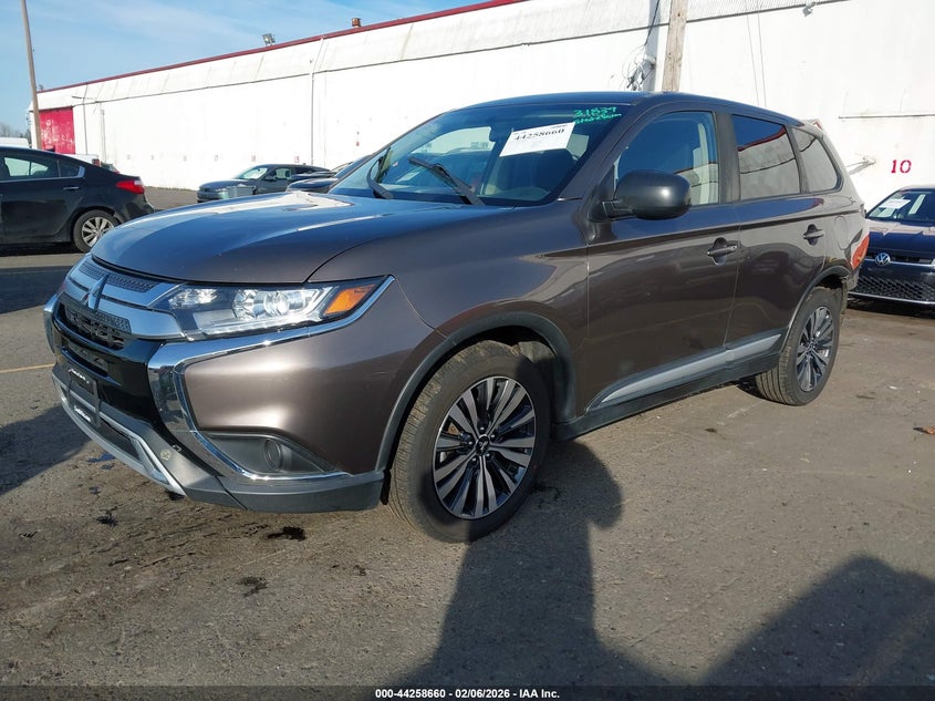 2020 Mitsubishi Outlander Es 2.4