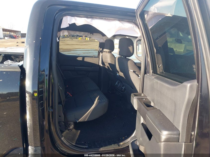 VIN 1FTEW1CP4PKF50738 2023 FORD F-150 XL