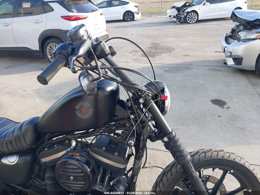 VIN 1HD4LE21XNB401996 2022 HARLEY-DAVIDSON XL883 N