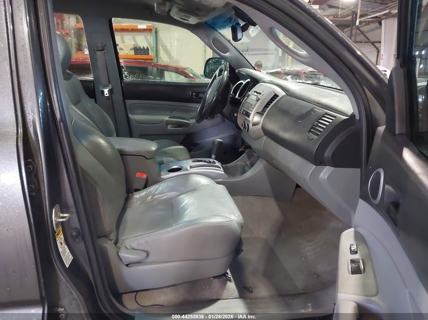 2010 Toyota Tacoma Base V6