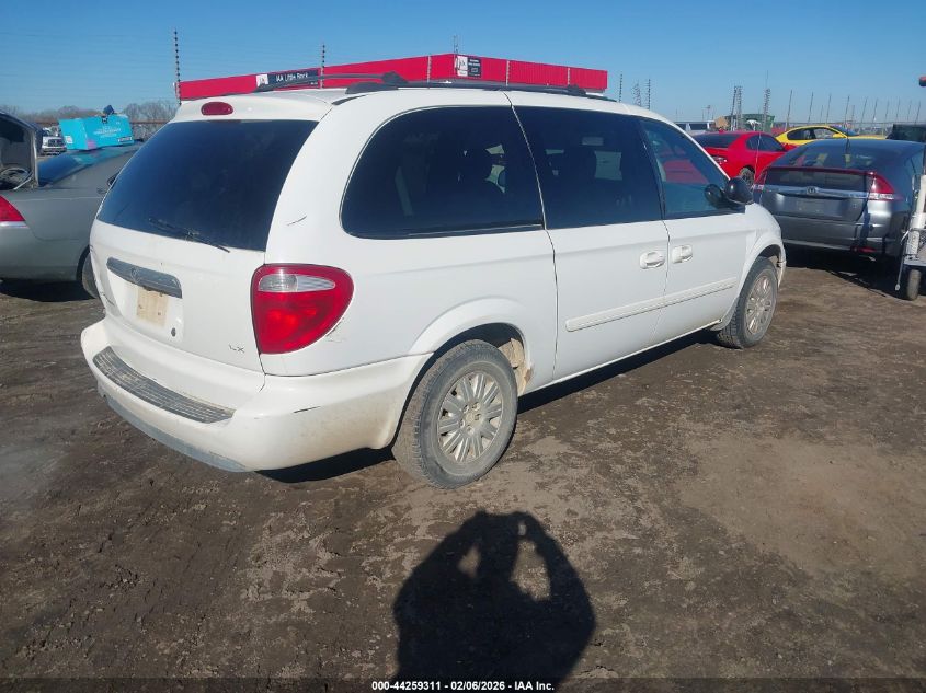 2005 Chrysler Town & Country Lx