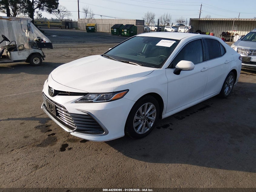 2023 Toyota Camry Le