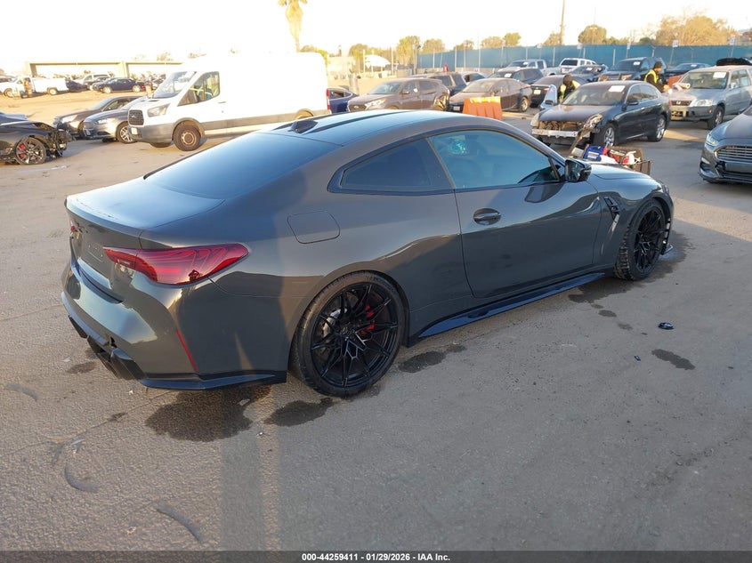 2025 BMW M4 auction photo 4