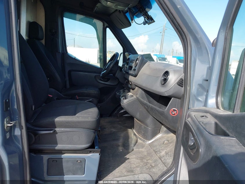 2019 Mercedes-Benz Sprinter 2500 Standard Roof V6