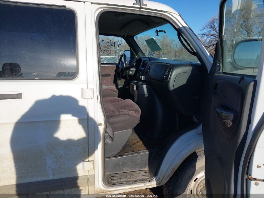 2001 Dodge Ram Wagon 3500