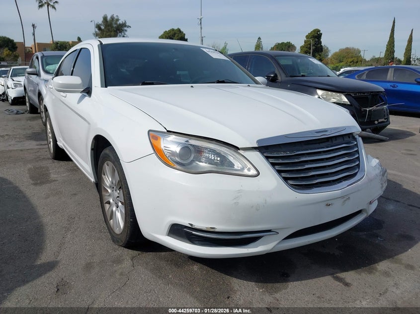 2014 Chrysler 200 Lx